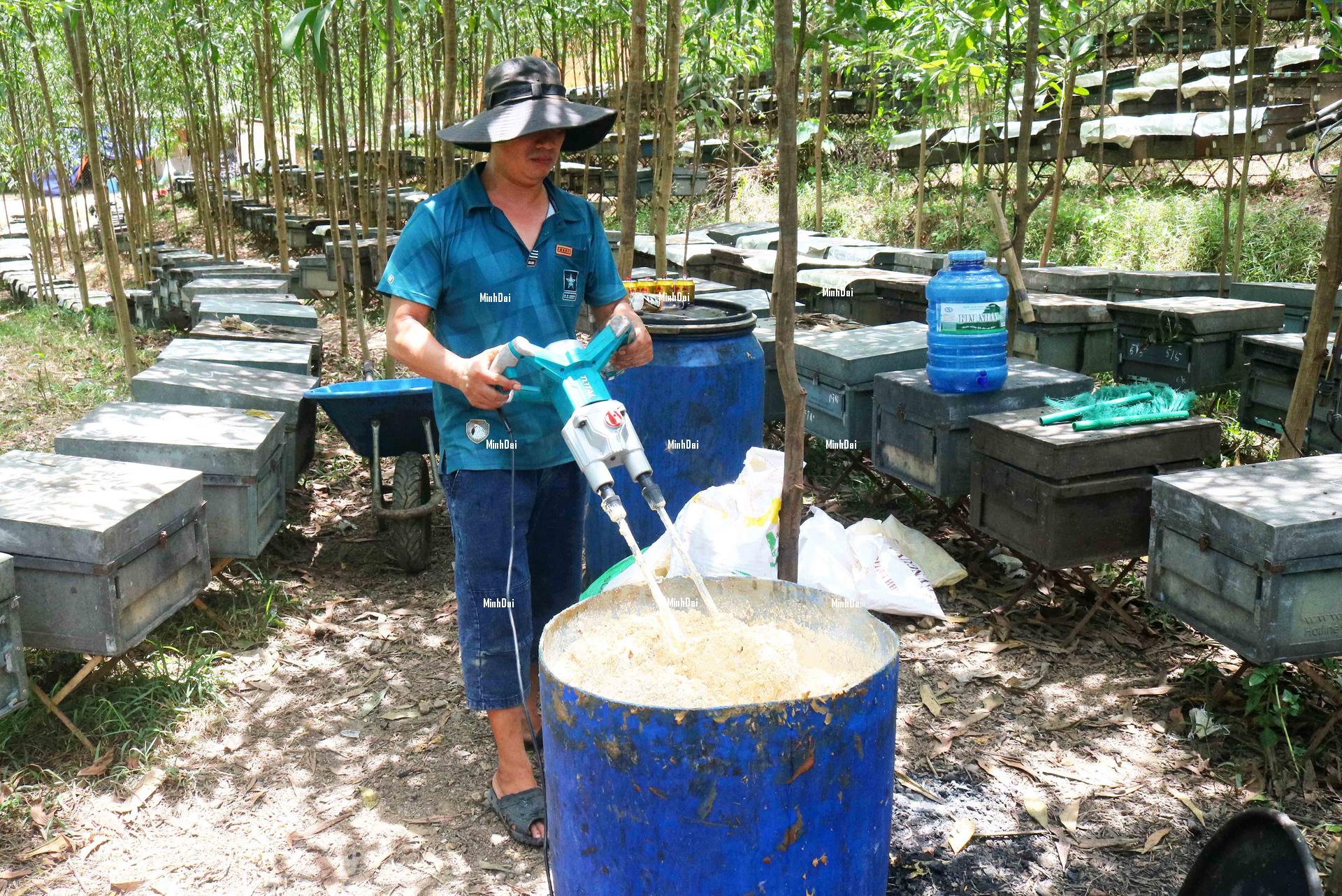 Farmers reduced to destituteness as honey prices being even lower than water Farmers reduced to destituteness as honey prices being even lower than water