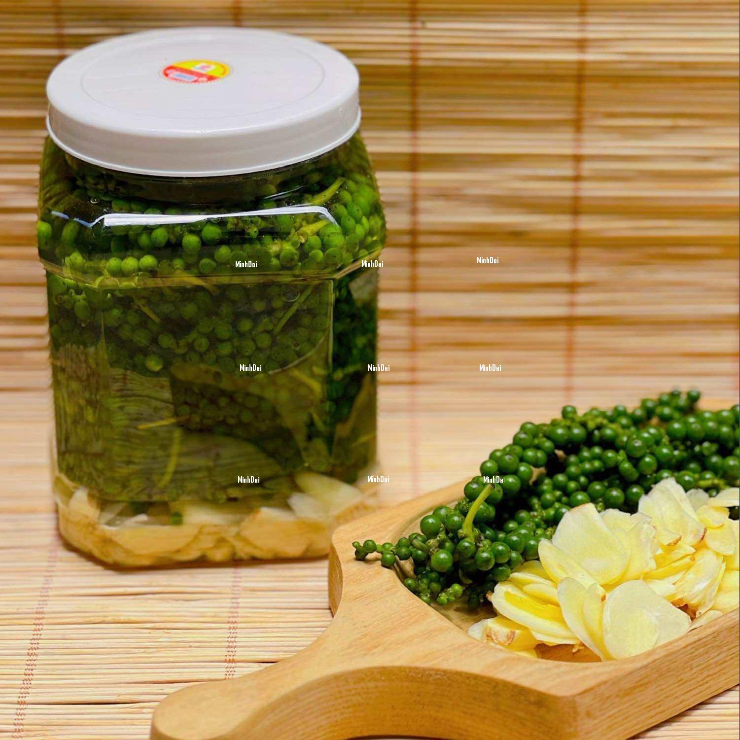 Cách ngâm hạt tiêu xanh