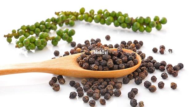 Hạt Tiêu Nguyên Hạt – Bí Quyết Gia Vị Thơm Ngon Cho Mọi Bữa Ăn Hạt Tiêu Nguyên Hạt – Bí Quyết Gia Vị Thơm Ngon Cho Mọi Bữa Ăn